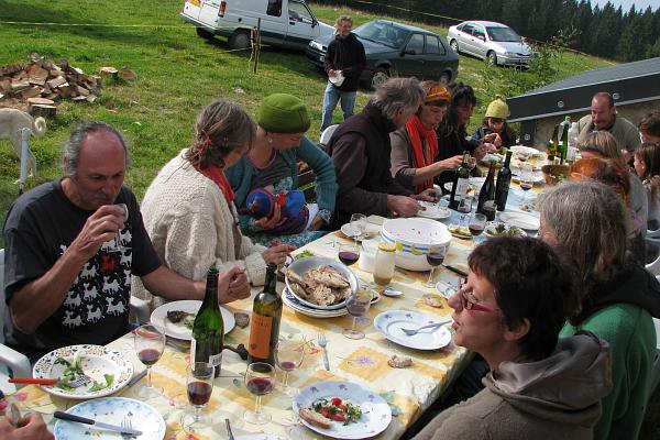 Repas de fête à la Petite Landoz - &copy; septembre 2009 - K. Adamova